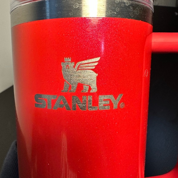 NWT. Stanley x E.L.F. 30oz Stainless Steel H2O FlowState Quencher Tumbler, Red - Picture 6 of 8